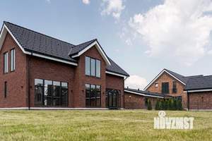 Коттедж 150м², 2-этажный, участок 6 сот.