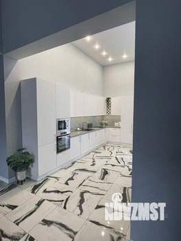 Дом 218м², 1-этажный, участок 6 сот.