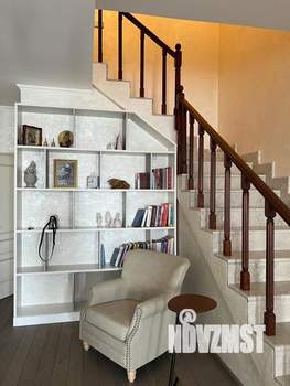 Дом 240м², 2-этажный, участок 15 сот.