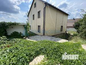 Дом 246м², 3-этажный, участок 10 сот.