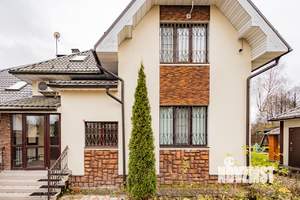 Дом 233м², 3-этажный, участок 12 сот.