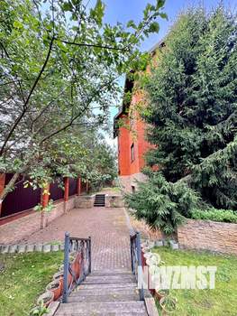 Коттедж 360м², 4-этажный, участок 13 сот.