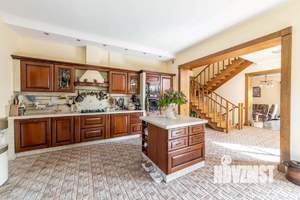 Коттедж 333м², 2-этажный, участок 25 сот.