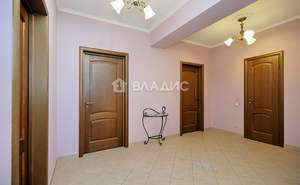 Дом 211м², 2-этажный, участок 12 сот.