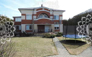 Дом 450м², 2-этажный, участок 15 сот.