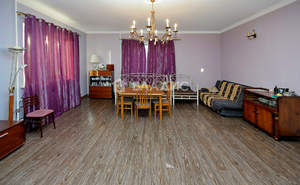 Дом 211м², 2-этажный, участок 12 сот.