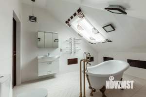 Дом 900м&sup2;, 1-этажный, посуточно, 