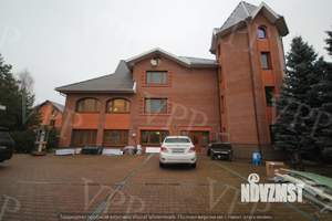 Коттедж 830м&sup2;, 3-этажный, на длительный срок, 