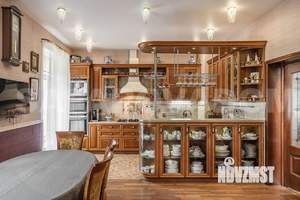 Дом 650м², 3-этажный, посуточно, 