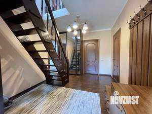 Дом 141м², 2-этажный, на длительный срок, 