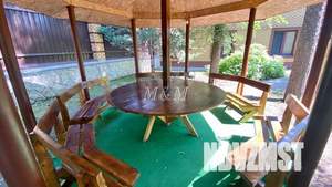 Дом 900м&sup2;, 3-этажный, посуточно, 