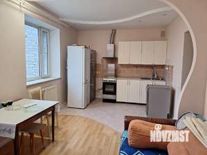 Таунхаус 220м², 3-этажный, на длительный срок, 