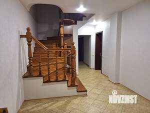 Таунхаус 220м², 3-этажный, на длительный срок, 