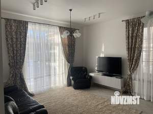 Таунхаус 150м&sup2;, 3-этажный, на длительный срок, 