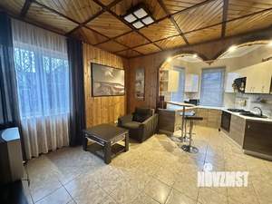 Дом 80м², 2-этажный, на длительный срок, 