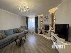Дом 235м², 3-этажный, на длительный срок, 