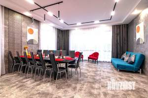 Дом 260м&sup2;, 2-этажный, посуточно, 