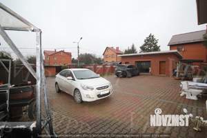 Коттедж 830м&sup2;, 3-этажный, на длительный срок, 