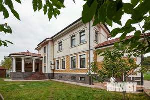Дом 650м², 4-этажный, посуточно, 