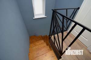 Дом 100м², 2-этажный, на длительный срок, 