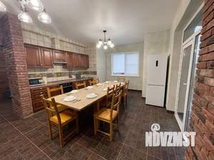 Дом 300м², 2-этажный, посуточно, 