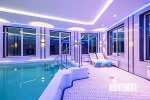 Дом 260м&sup2;, 2-этажный, посуточно, 