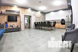 Дом 175м&sup2;, 2-этажный, посуточно, 