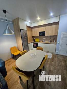 Таунхаус 100м&sup2;, 3-этажный, на длительный срок, 