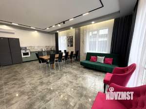 Дом 260м², 2-этажный, посуточно, 