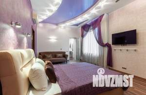 Дом 1000м&sup2;, 3-этажный, посуточно, 