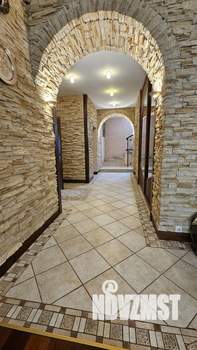 Дом 450м², 3-этажный, на длительный срок, 