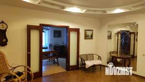 Коттедж 350м², 4-этажный, участок 12 сот.  