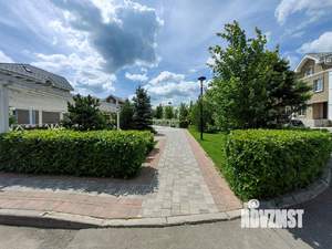 Таунхаус 200м², 3-этажный, участок 3 сот.  