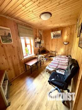 Дом 80м&sup2;, 2-этажный, участок 9 сот.  