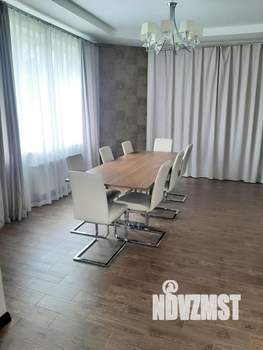 Коттедж 485м², 2-этажный, участок 20 сот.  