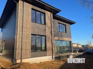 Дом 240м&sup2;, 2-этажный, участок 10 сот.  