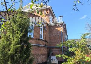 Дом 274м², 2-этажный, участок 6 сот.  