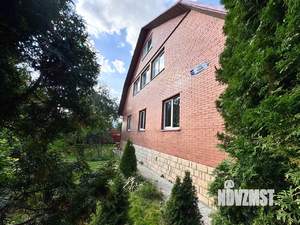 Дом 560м², 3-этажный, участок 15 сот.  
