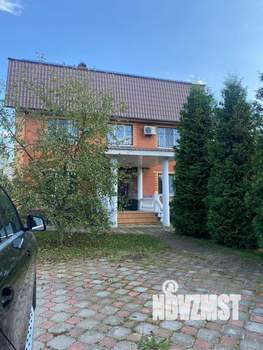 Дом 204м², 3-этажный, участок 12 сот.  