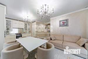 Таунхаус 140м², 3-этажный, участок 1 сот.  