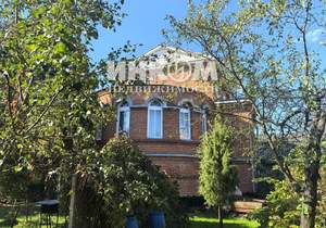 Дом 274м², 2-этажный, участок 6 сот.  