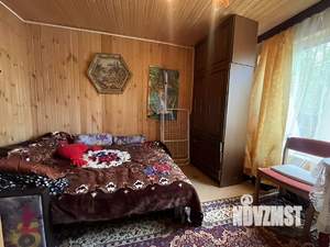 Дом 80м&sup2;, 2-этажный, участок 5 сот.  