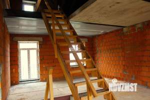 Таунхаус 190м², 3-этажный, участок 3 сот.  