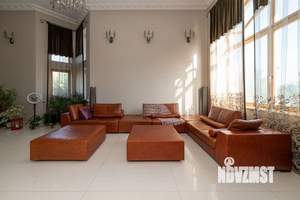 Дом 950м², 3-этажный, участок 15 сот.  