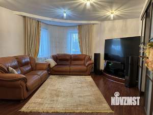 Дом 210м², 2-этажный, участок 9 сот.  