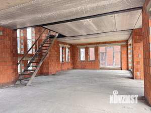 Дом 180м², 2-этажный, участок 6 сот.  