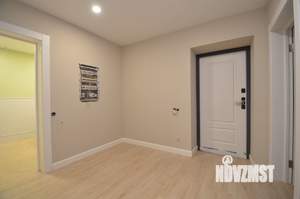 Дом 303м&sup2;, 2-этажный, участок 18 сот.  