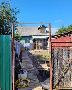 Дом 26м², 2-этажный, участок 1 сот.  