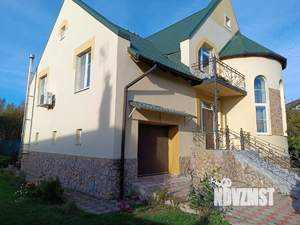 Дом 220м², 2-этажный, участок 15 сот.  