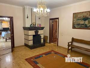Коттедж 350м², 4-этажный, участок 12 сот.  